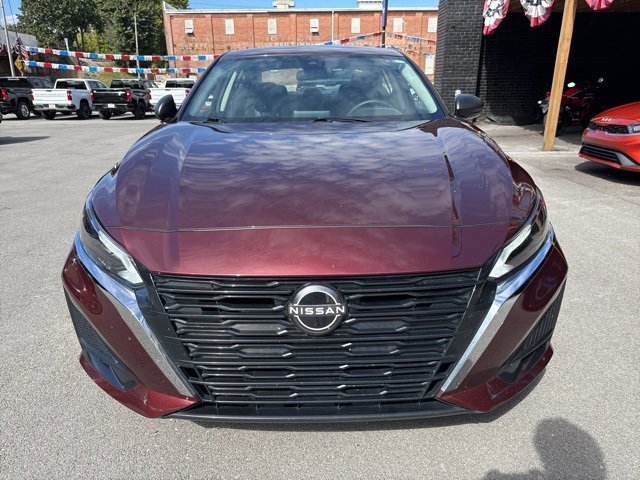 Used 2024 Nissan Altima 2.5 SV image 4