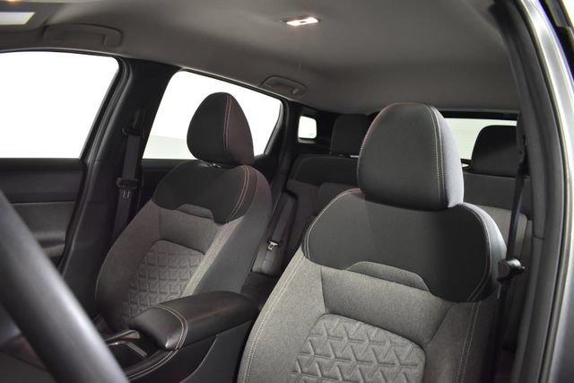 Certified 2025 Nissan Kicks SV AWD/4WD image 10
