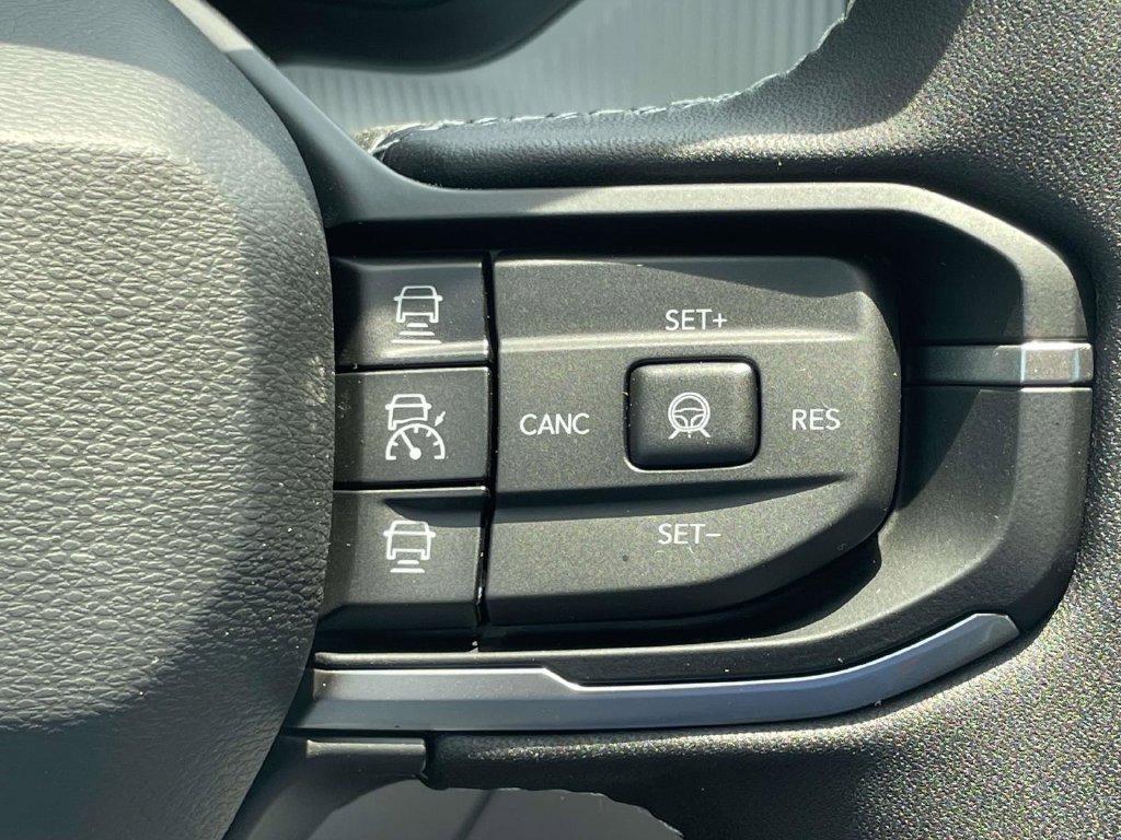 New 2026 Jeep Cherokee Laredo AWD/4WD image 31