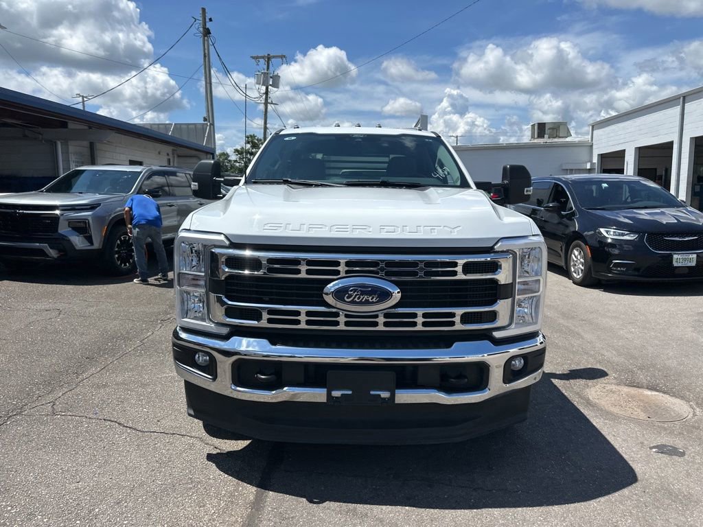 Used 2025 Ford F350 XLT AWD/4WD image 5