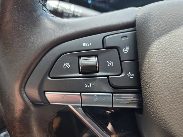 Used 2023 Cadillac Escalade Premium Luxury AWD/4WD image 29