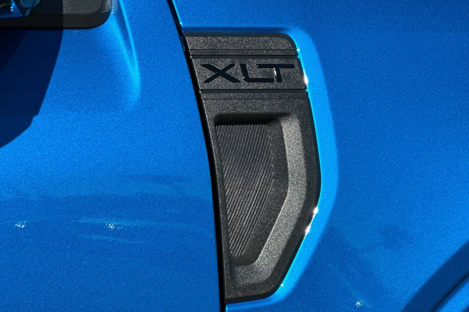 New 2025 Ford Maverick XLT w/ XLT Luxury Package image 24