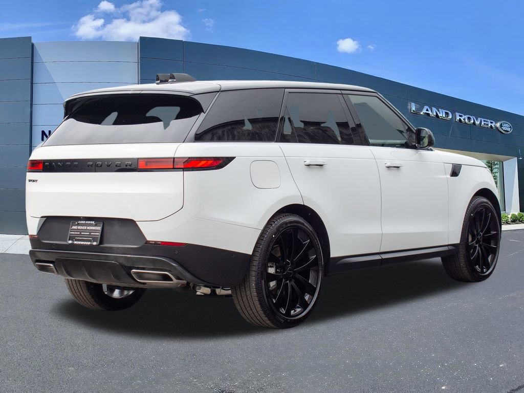 New 2026 Land Rover Range Rover Sport SE image 4