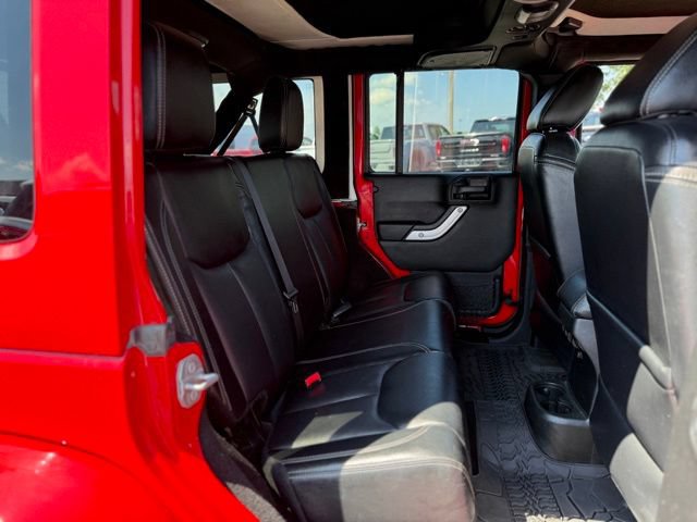 Used 2016 Jeep Wrangler Unlimited Rubicon AWD/4WD image 16