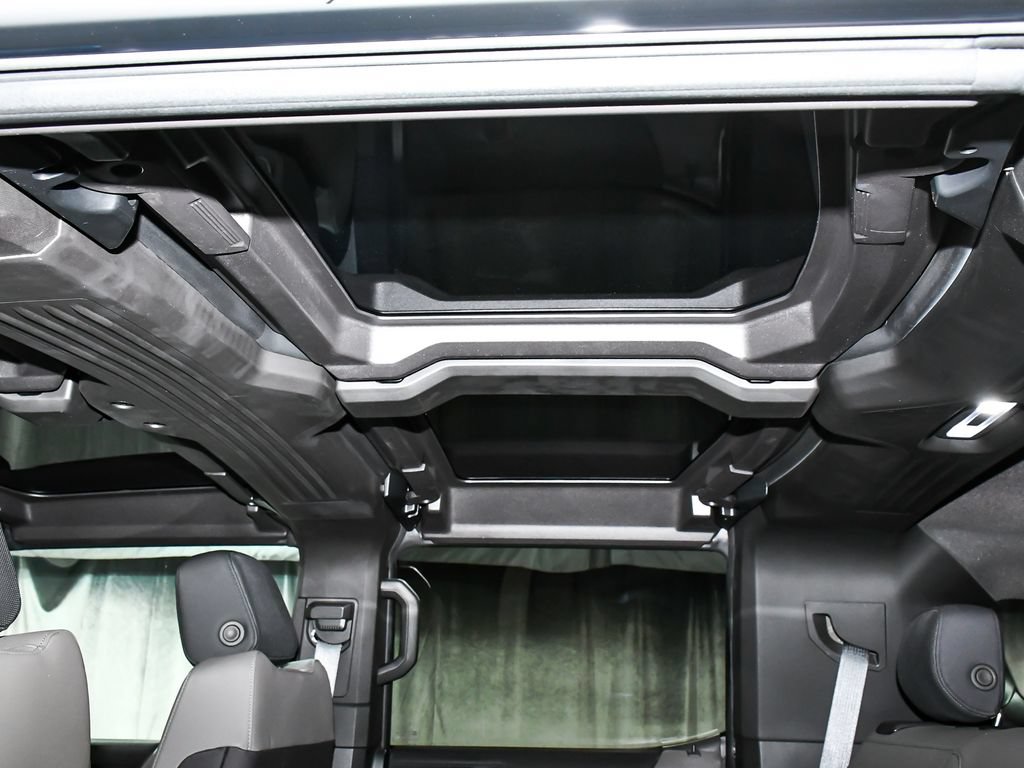 Used 2025 GMC Hummer EV 2X w/ LPO, Cargo Utility Package AWD/4WD image 47