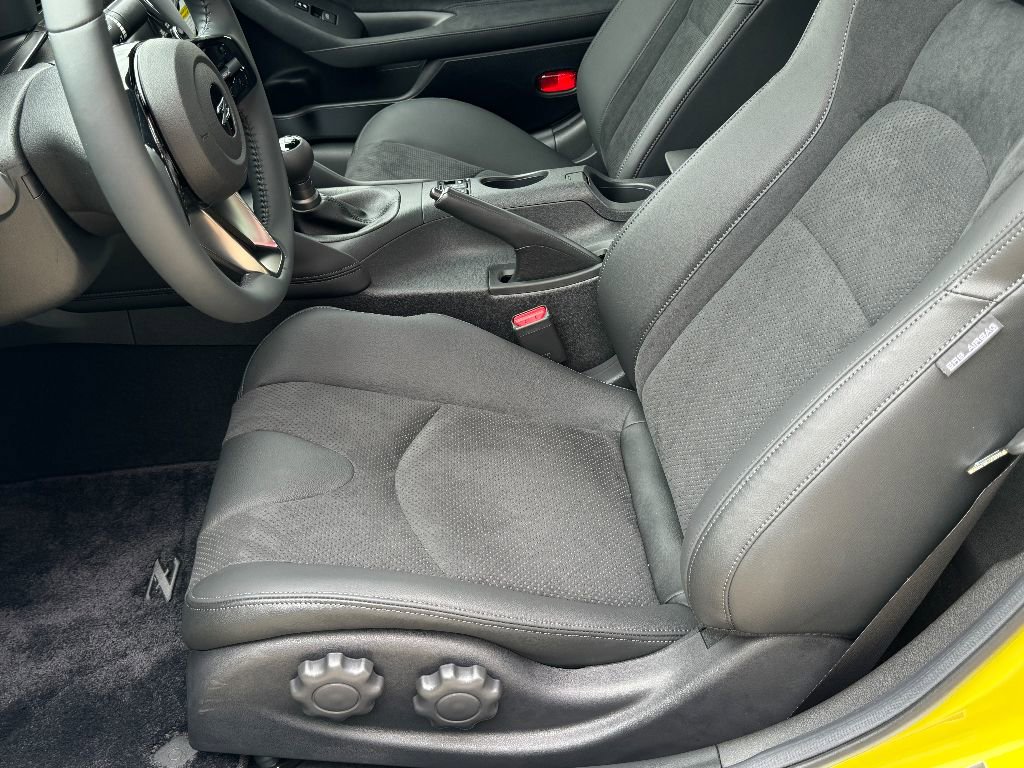 New 2024 Nissan Z Performance w/ Floor Mat Package image 10