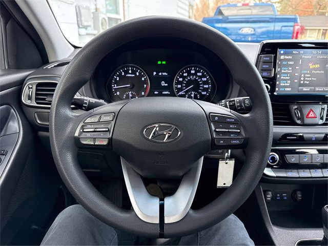 Used 2018 Hyundai Elantra GT image 19
