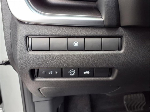 Certified 2025 Nissan Rogue SV w/ SV Premium Package image 15