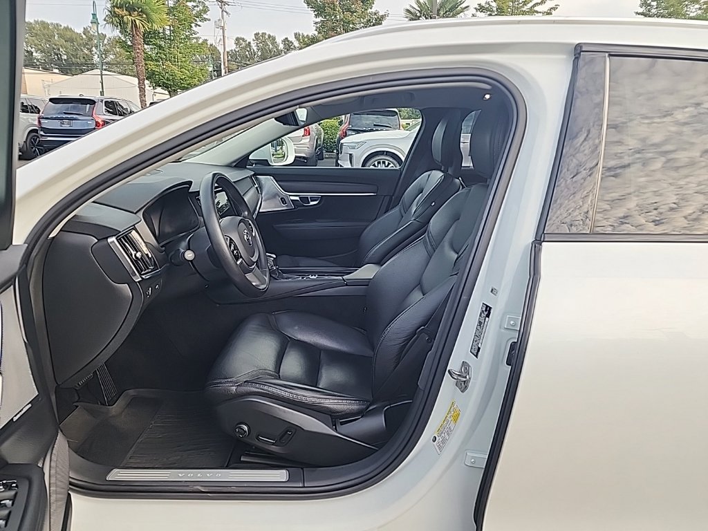 Used 2017 Volvo V90 T6 Cross Country AWD/4WD image 8