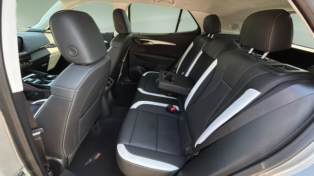 Used 2025 Buick Envision Sport Touring AWD/4WD image 19