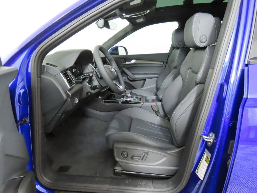 Used 2025 Audi Q5 e Premium Plus w/ Premium Plus Package image 21
