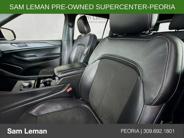 Used 2022 Jeep Grand Cherokee L Laredo image 20