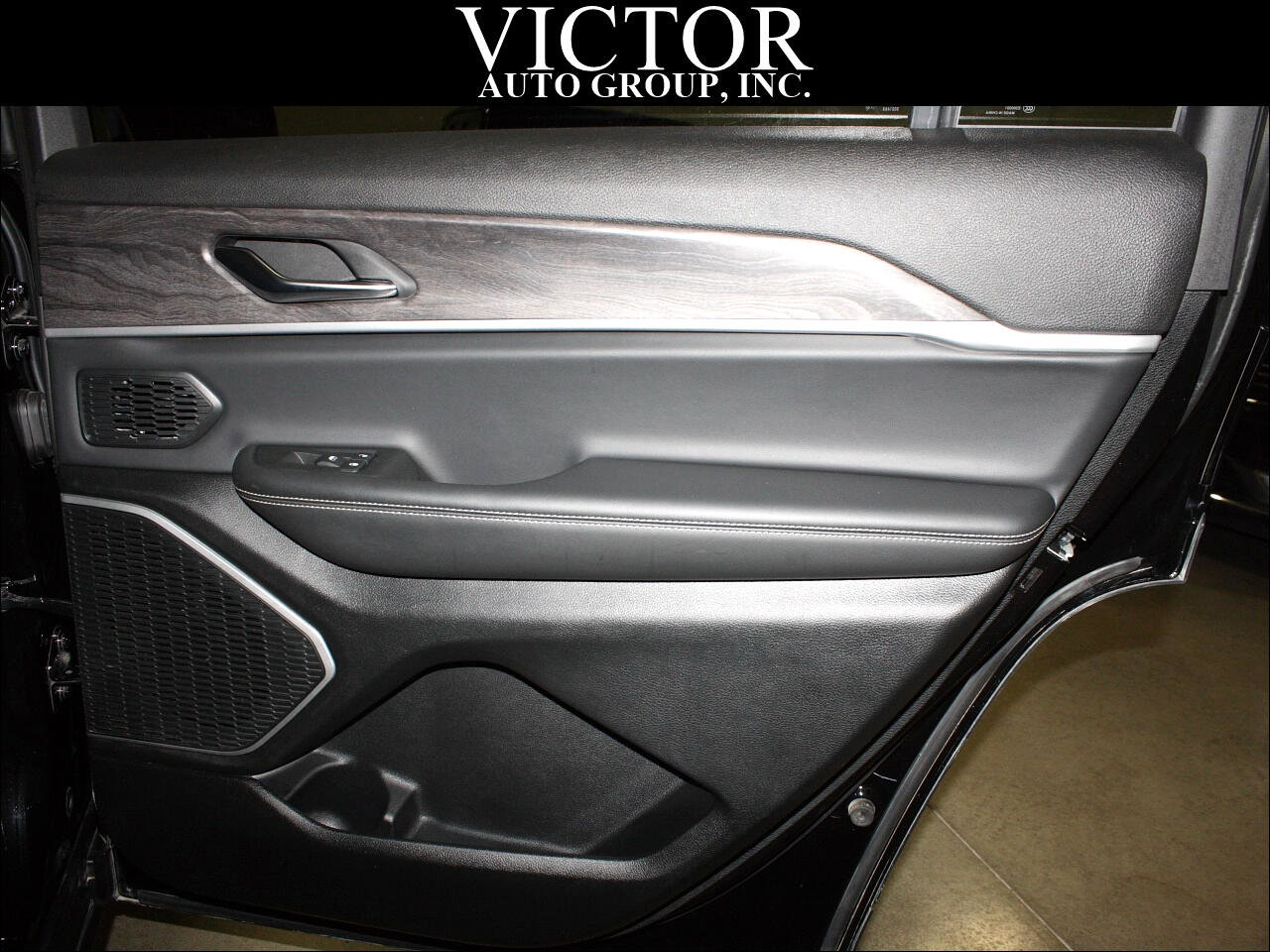 Used 2021 Jeep Grand Cherokee L Limited w/ Trailer Tow Group (B) image 39