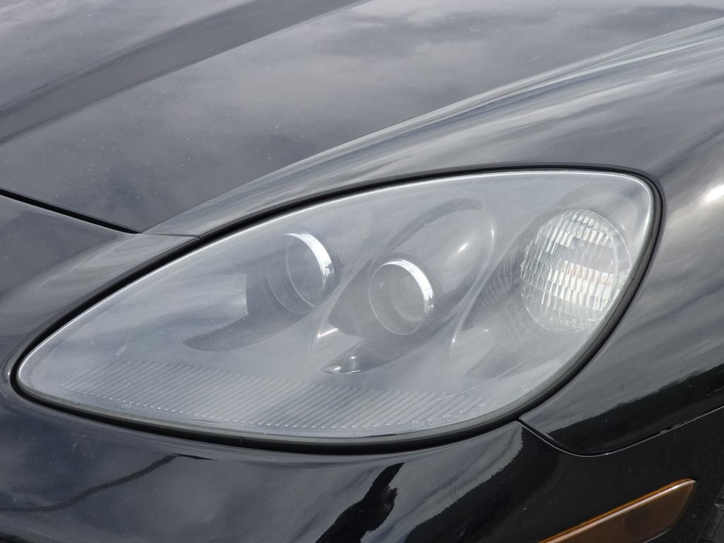 Used 2007 Chevrolet Corvette Coupe image 6