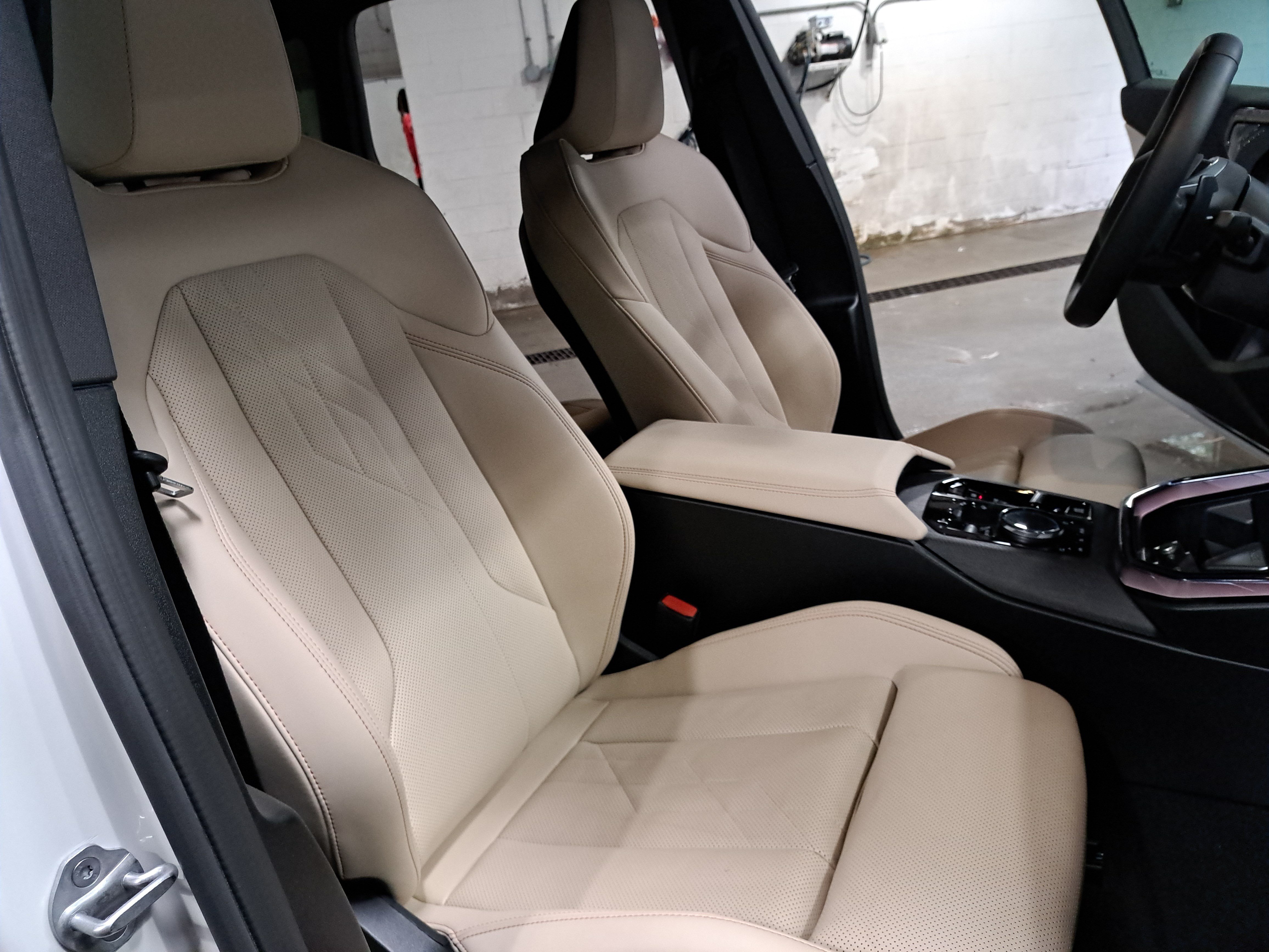 Certified 2026 BMW X3 xDrive30i w/ Premium Package AWD/4WD image 11