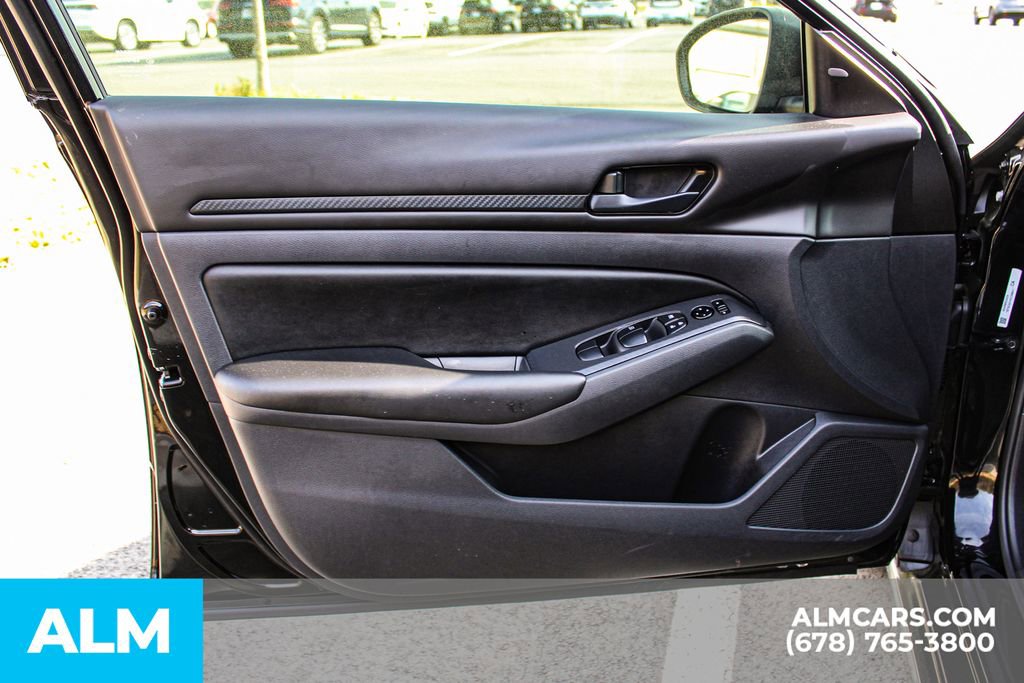 Used 2025 Nissan Altima 2.5 S image 37