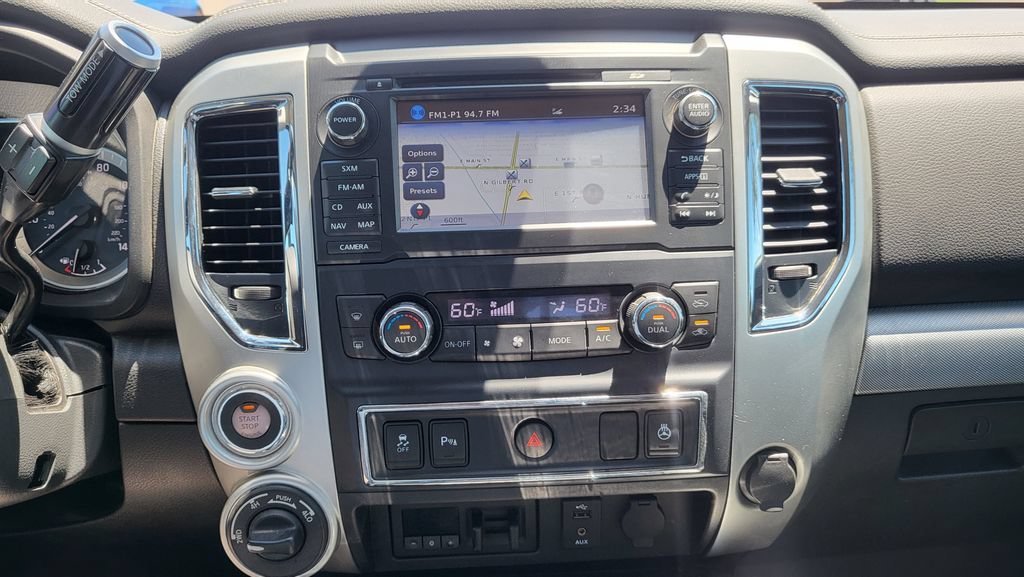 Used 2016 Nissan Titan SV AWD/4WD image 33