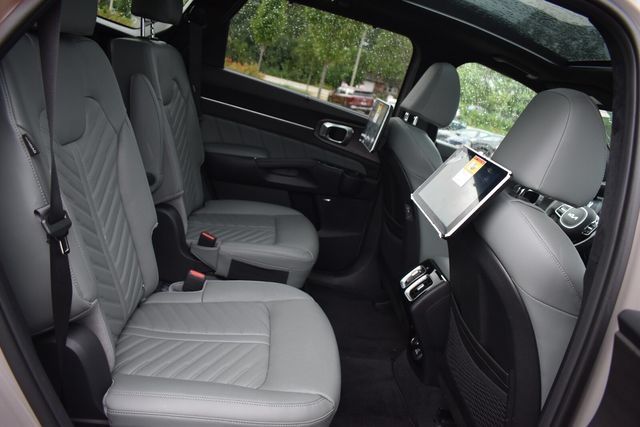 New 2025 Kia Sorento SX Prestige w/ Sage Leather Package AWD/4WD image 17