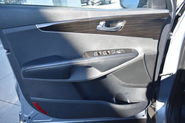 Used 2019 Kia Sorento EX image 19