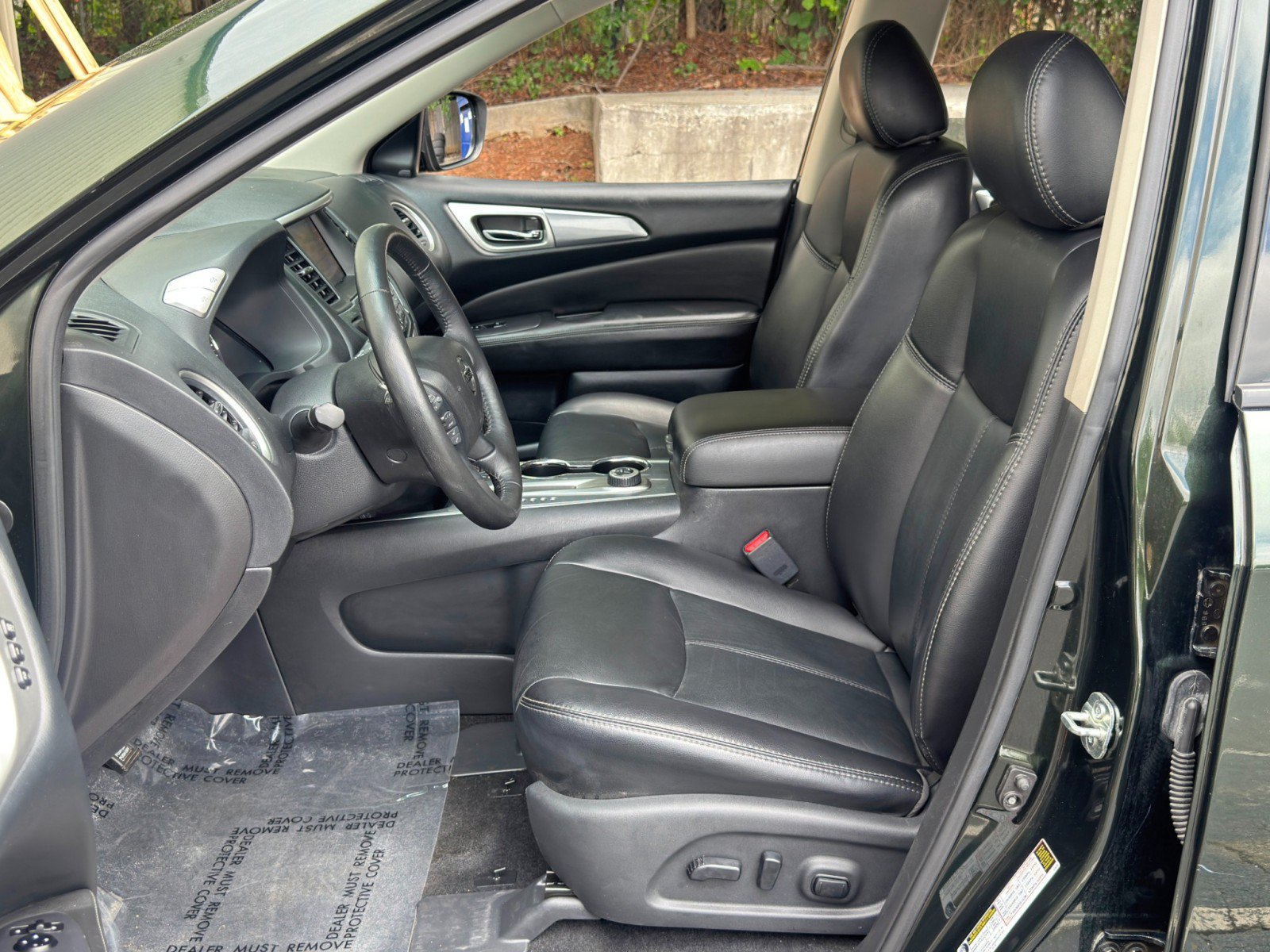 Used 2019 Nissan Pathfinder SL AWD/4WD image 15