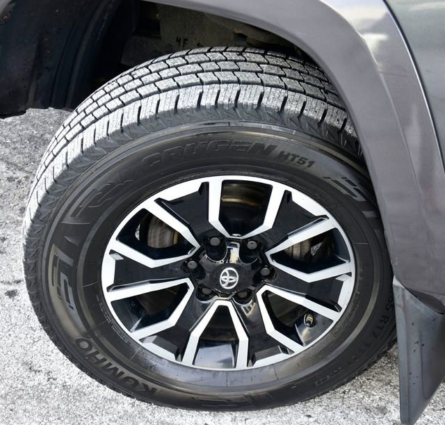 Used 2020 Toyota Tacoma TRD Sport w/ TRD Premium Sport Package image 29