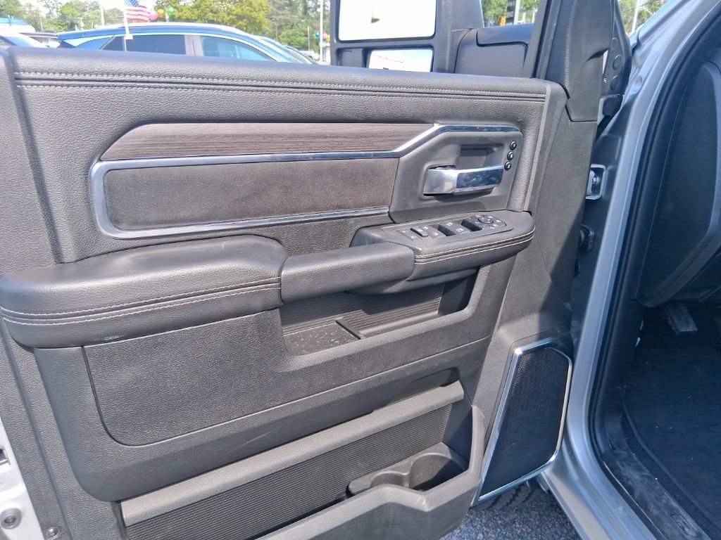 Used 2026 RAM 2500 Laramie AWD/4WD image 12