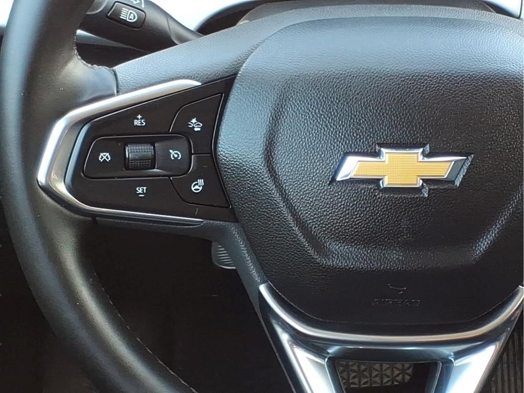 Used 2025 Chevrolet Trax LT w/ Driver Confidence Package FWD image 9