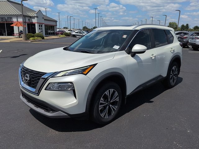 Used 2023 Nissan Rogue SV w/ SV Premium B Package FWD image 3