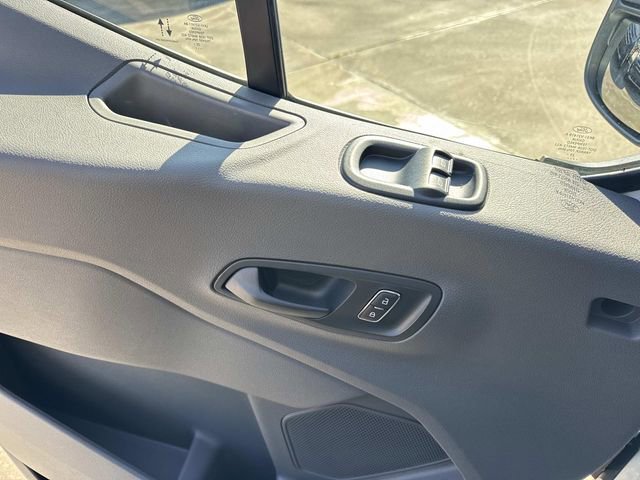 New 2026 Ford Transit 250 148 Medium Roof RWD image 20
