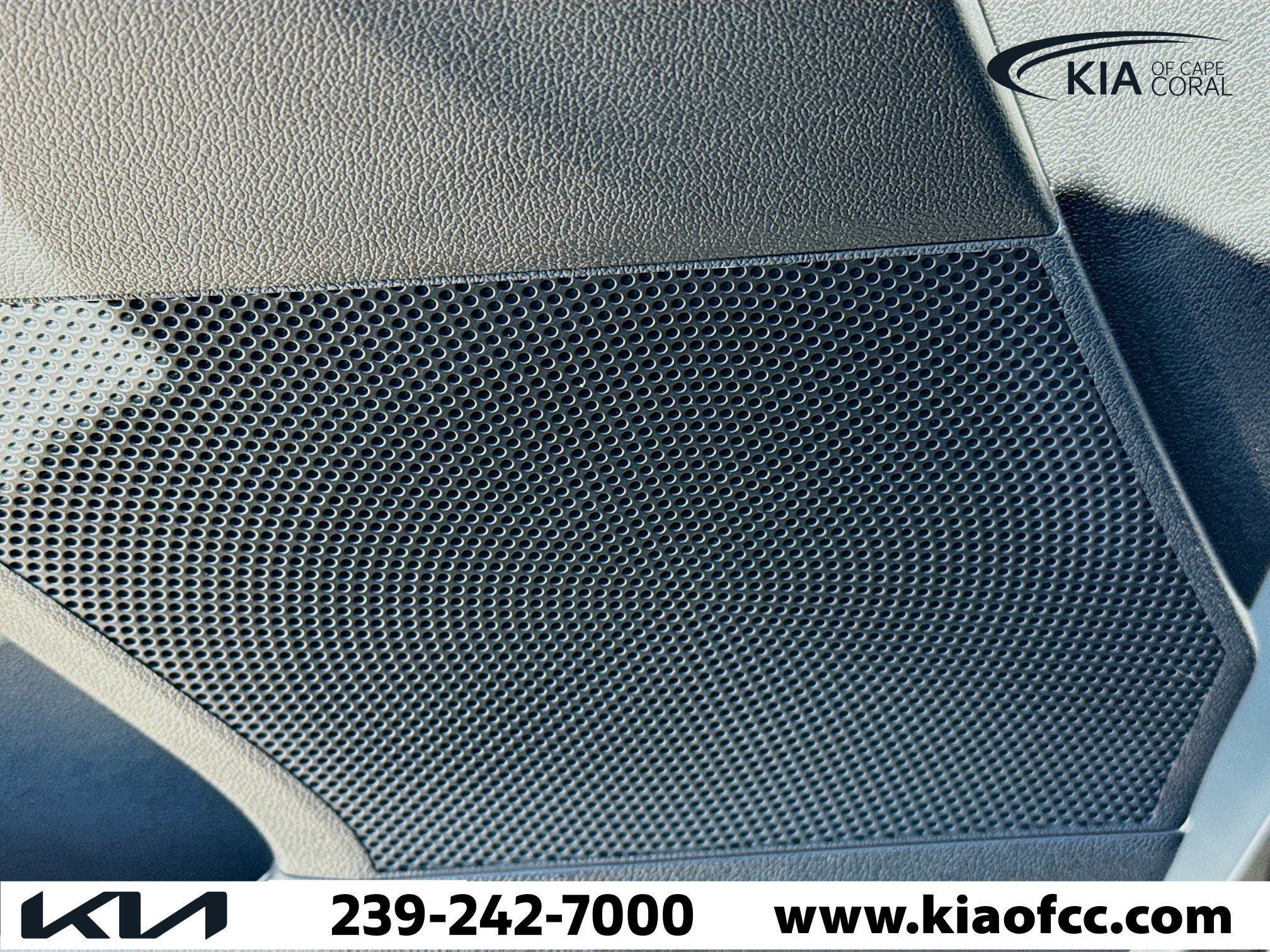 New 2026 Kia Sorento S w/ S Panoramic Sunroof Package image 25