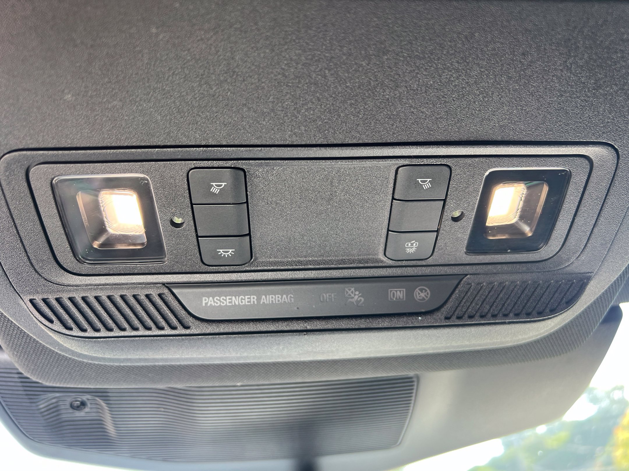 Used 2020 Ford Explorer XLT w/ Comfort Package AWD/4WD image 29
