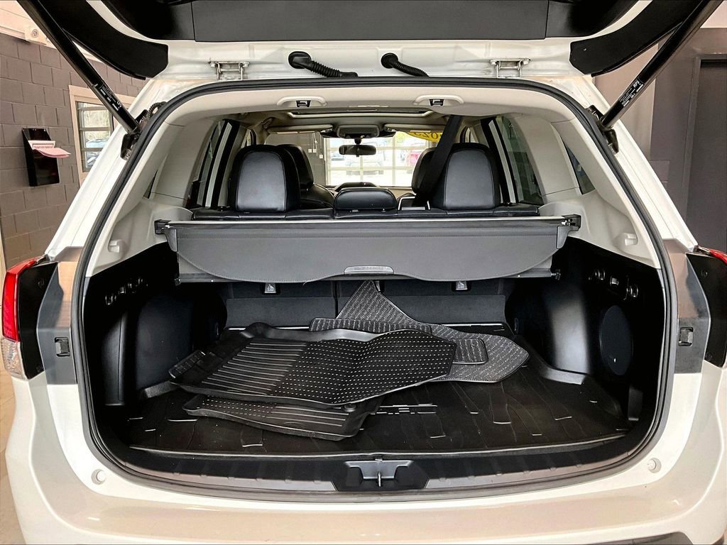 Used 2023 Subaru Forester Touring image 25