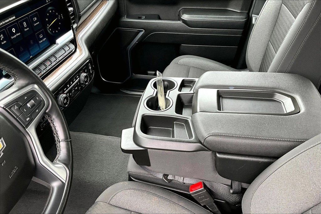 Used 2025 Chevrolet Silverado 1500 LT AWD/4WD image 19