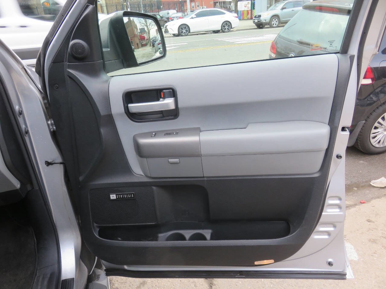Used 2012 Toyota Sequoia Limited image 30