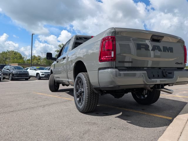 New 2026 RAM 2500 Big Horn AWD/4WD image 4