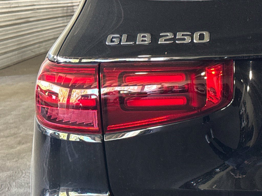 New 2026 Mercedes-Benz GLB 250 image 15