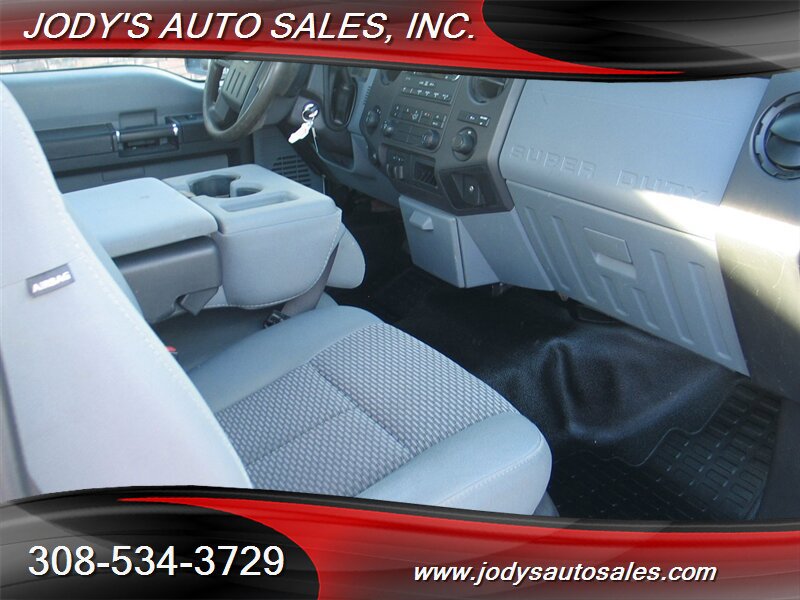 Used 2012 Ford F250 XL w/ PWR Equipment Group AWD/4WD image 17