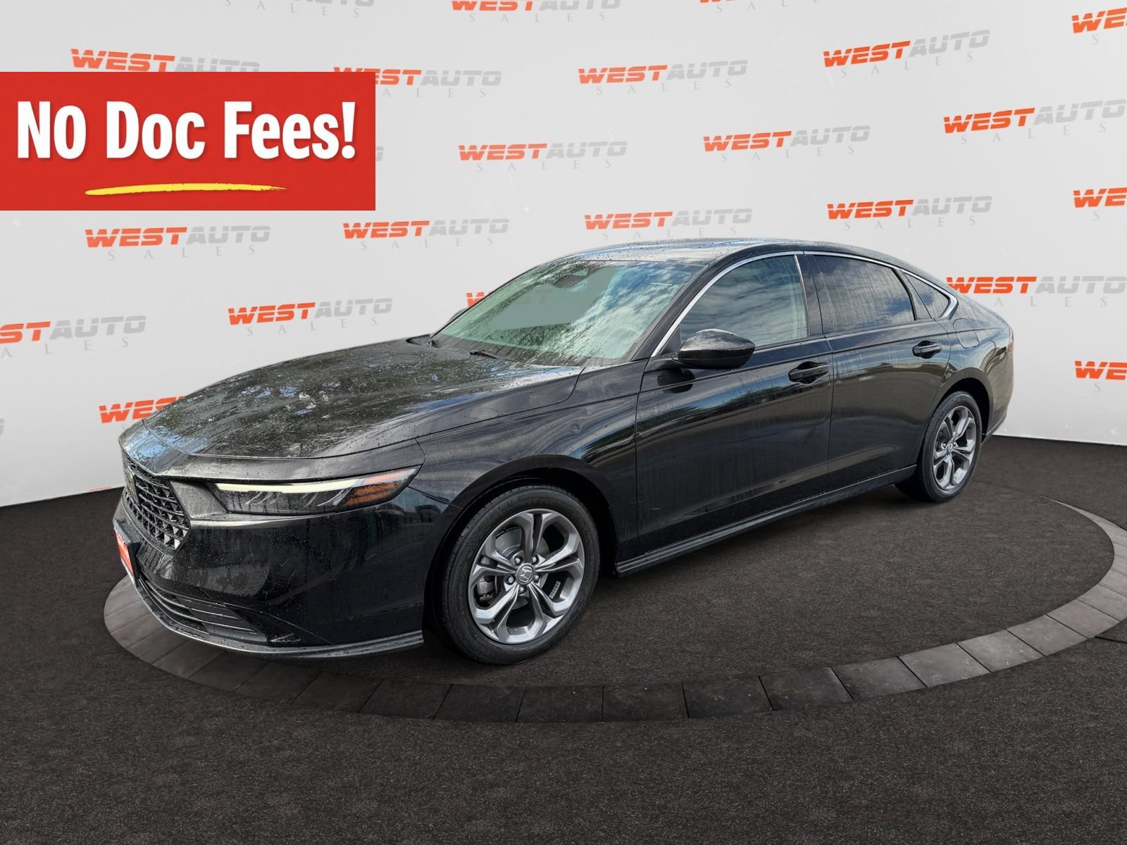 Used 2023 Honda Accord EX image 1