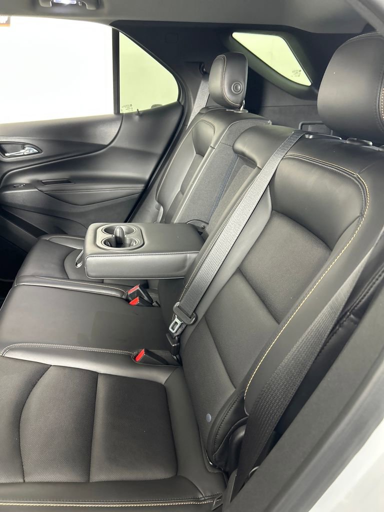 Used 2020 Chevrolet Equinox Premier w/ Premier Redline Edition image 16