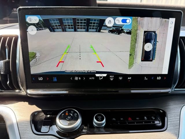 Used 2025 Ford Expedition Max Platinum AWD/4WD image 40