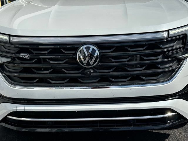 Used 2024 Volkswagen Atlas Cross Sport SEL Premium R-Line AWD/4WD image 8