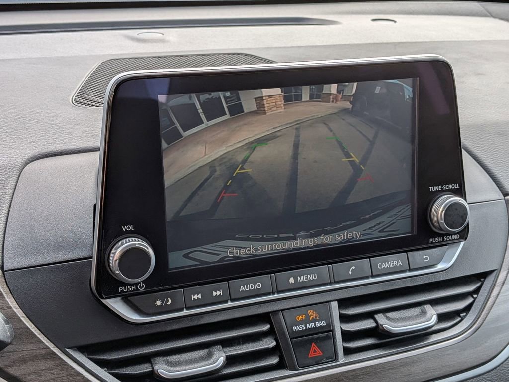 Used 2025 Nissan Altima 2.5 SV image 19