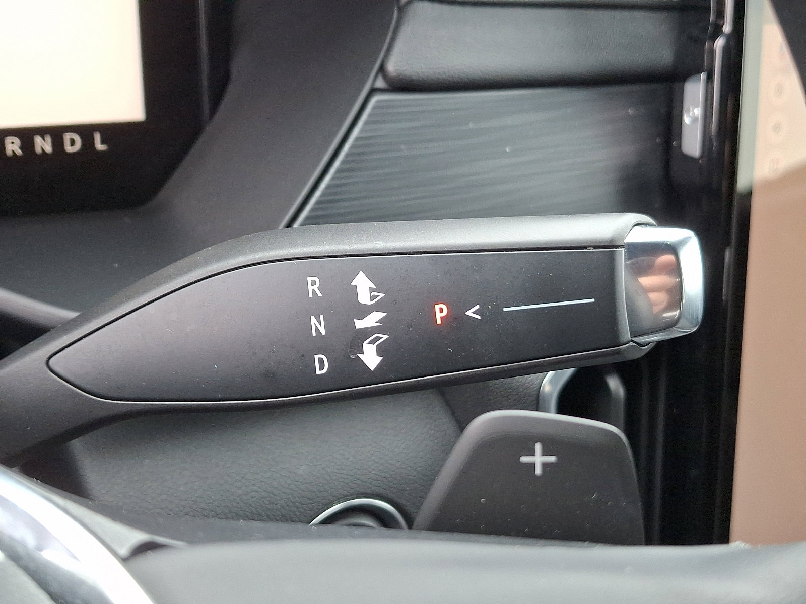 Used 2025 GMC Acadia Elevation AWD/4WD image 15