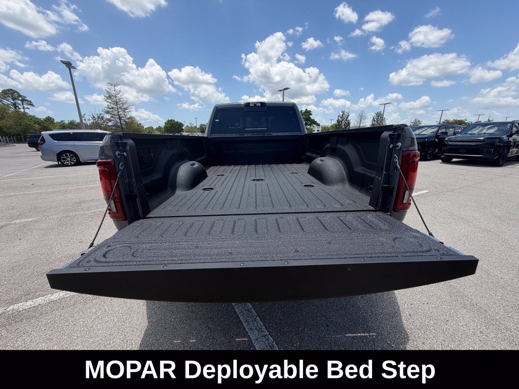 New 2026 RAM 3500 Big Horn AWD/4WD image 43