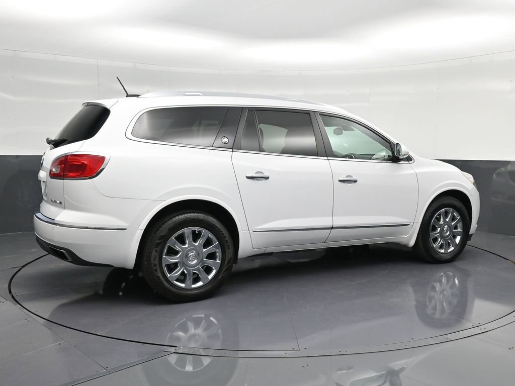 Used 2017 Buick Enclave Premium FWD image 3