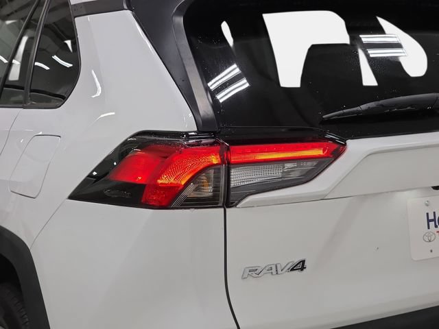 Certified 2024 Toyota RAV4 XLE FWD image 30
