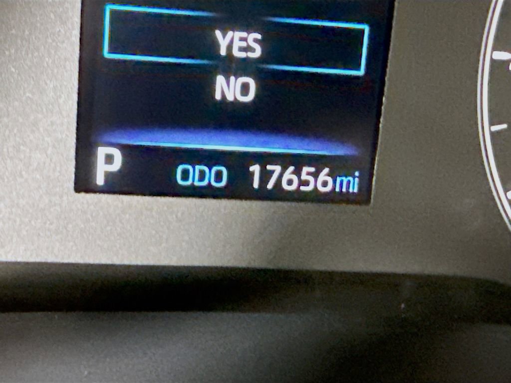 Certified 2023 Toyota Corolla SE w/ Carpet Mat Package (TMS) image 5