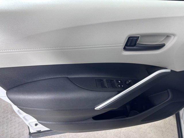 Used 2022 Toyota Corolla Cross LE image 18