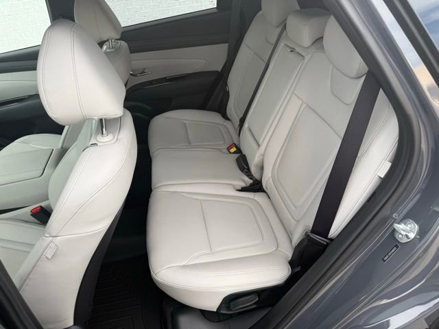 Used 2025 Hyundai Tucson Limited AWD/4WD image 11