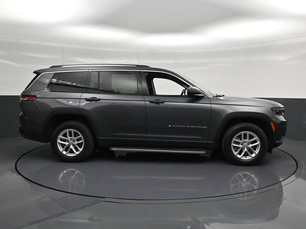 Used 2024 Jeep Grand Cherokee L Laredo RWD image 4